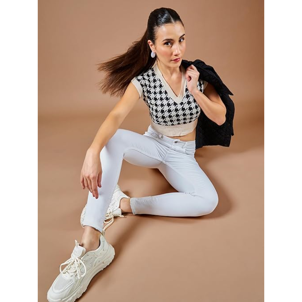 Women Skinny Fit High Powder White Jeans - Image 3